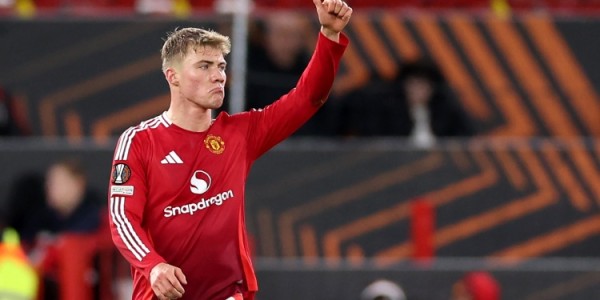 电竞比分-记者：那不勒斯与曼联商谈租借+强制买断霍伊伦