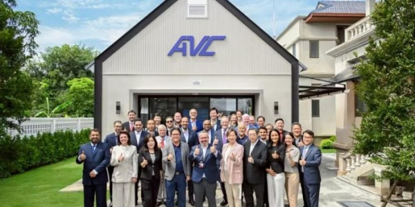 官宣！中国女排获直通奥运绝佳良机，2朵金花现身，赵勇打翻身仗