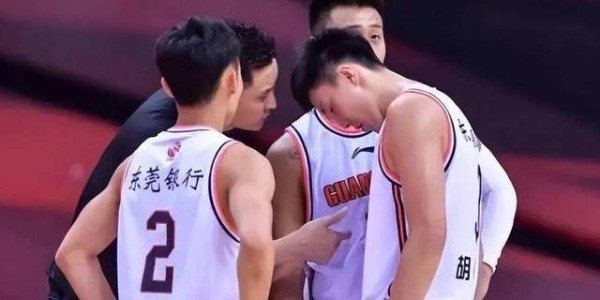 电竞比分-正式退出！广东核心无奈，济南小伙曝出原因，杜锋批准，徐杰祝福
